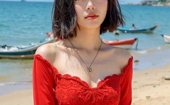 隔山有眼好看吗